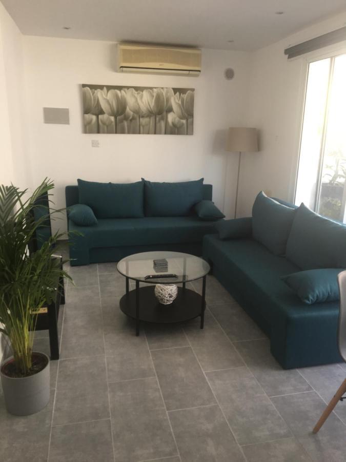 Freminore Apartment *